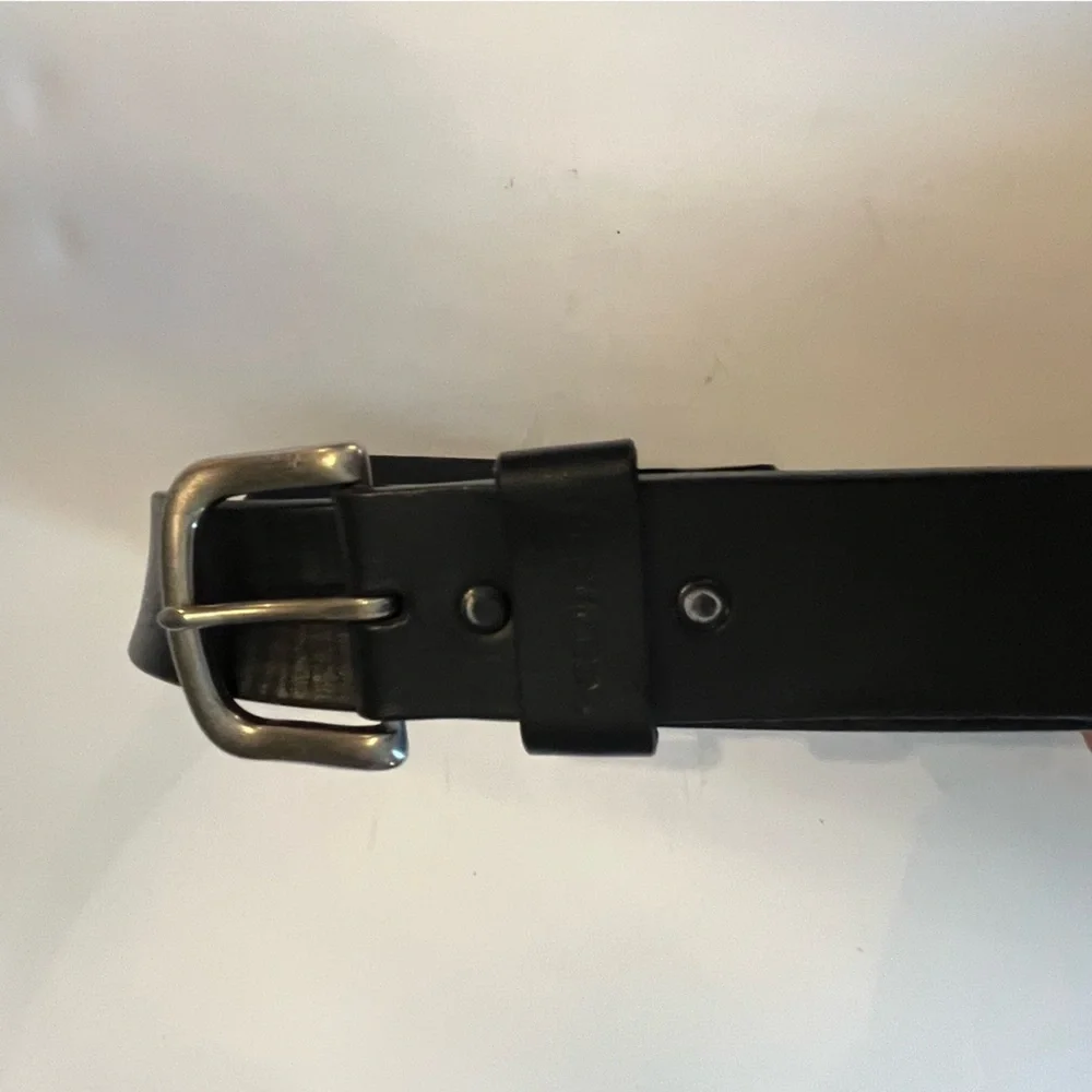 Carhartt Men’s Genuine Leather Belt Black Silver Buckle Size 38
